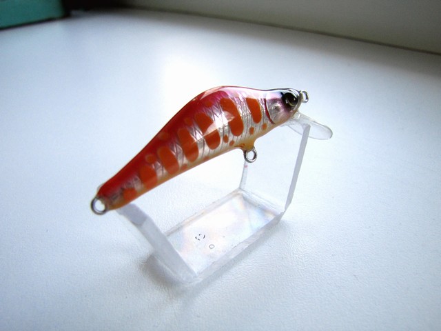 raudonas_small.jpg